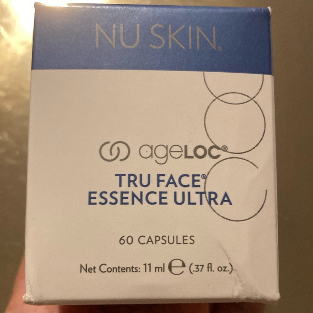 Brand Nu Skin
Ageloc
True face essence ultra